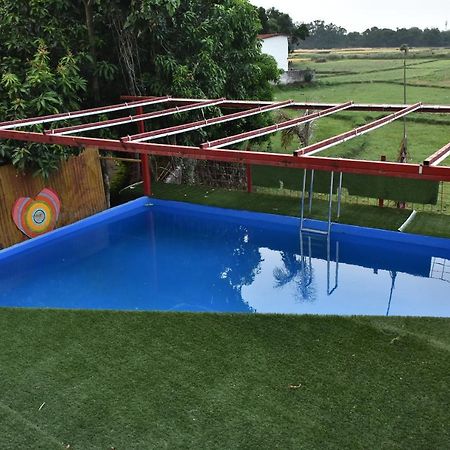 Gods County. Resort & Banquets Tarapith Buitenkant foto
